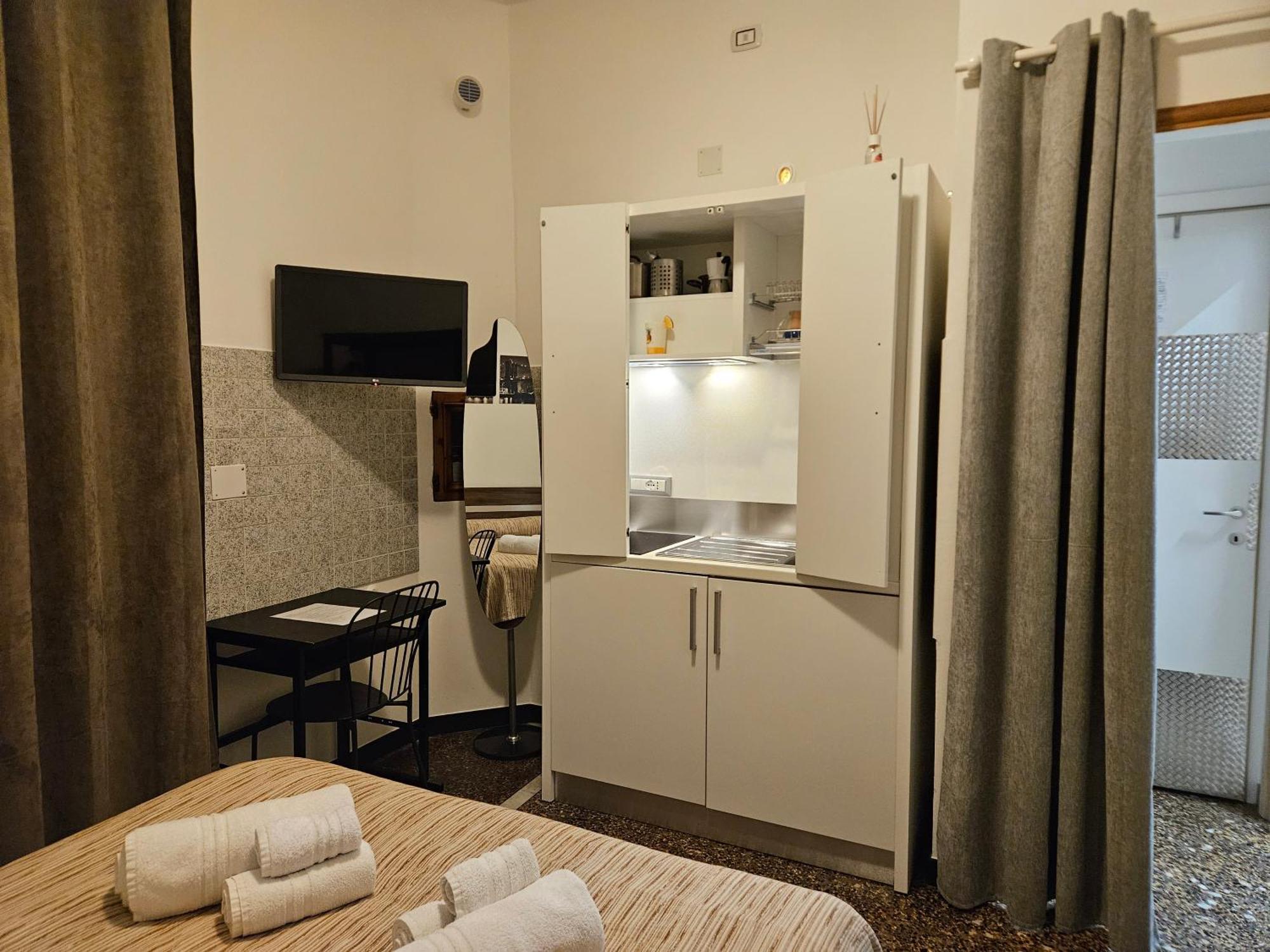 House LeoMar di Sara Hotel Genoa Bagian luar foto